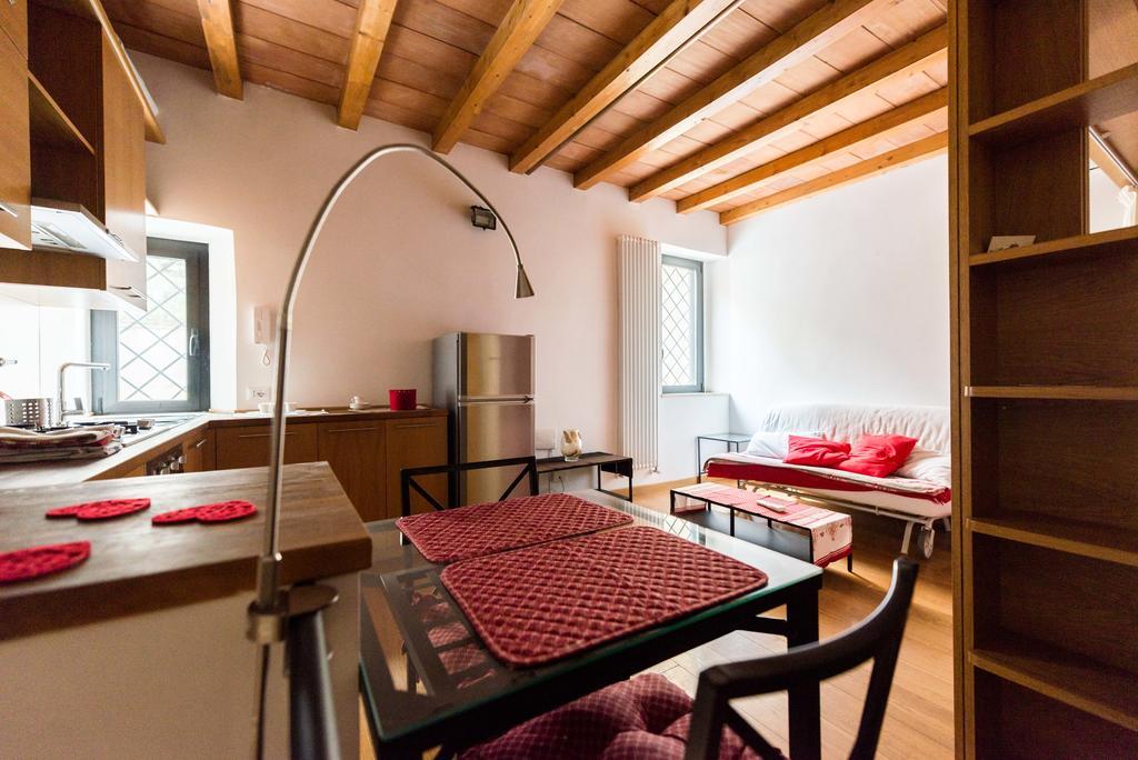 Apartment Polveriera Colosseum Ρώμη Εξωτερικό φωτογραφία